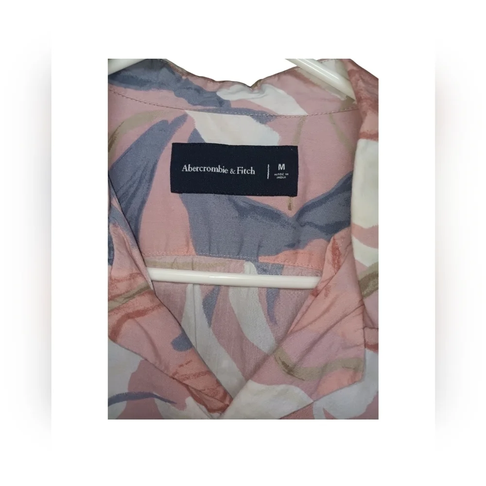 Abercrombie & Fitch Pink and Gray Casual Button Down Shirt
